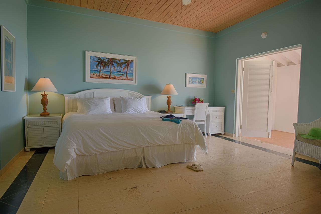 Cape Santa Maria Beach Resort & Villas Seymour's Exterior photo